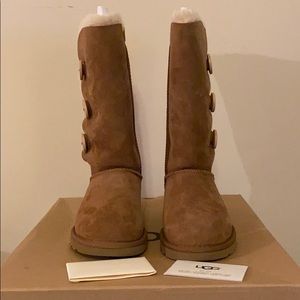 UGG Bailey Button Triplet Boot